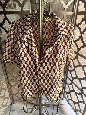 Sweet Rain Geometric Short Sleeve Top in Mustard, Brown & Pink